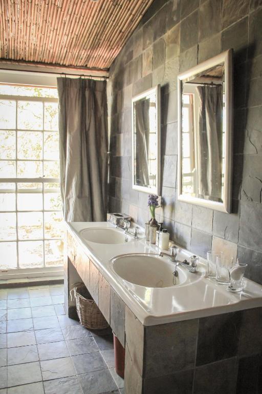 Belair Country House Bed and Breakfast Paarl Habitación foto